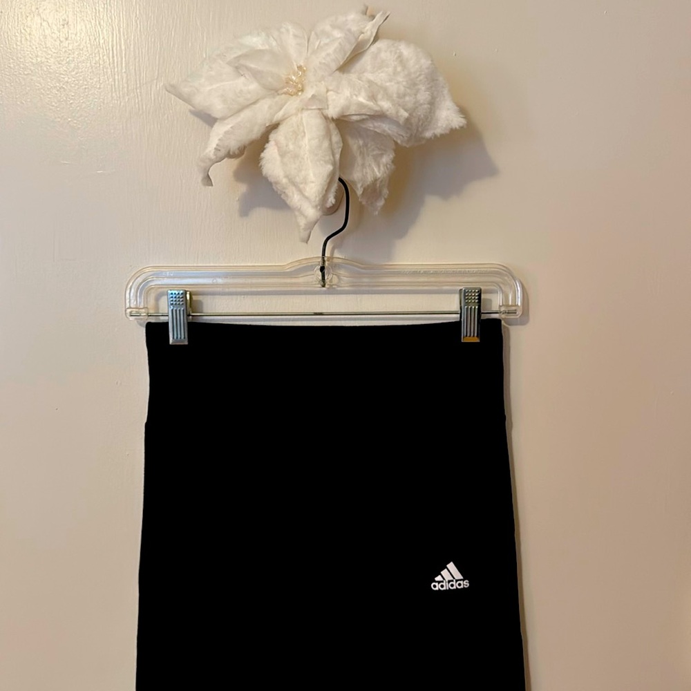 Black Adidas leggings